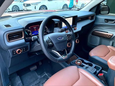 Used 2024 Ford Maverick Lariat image 16