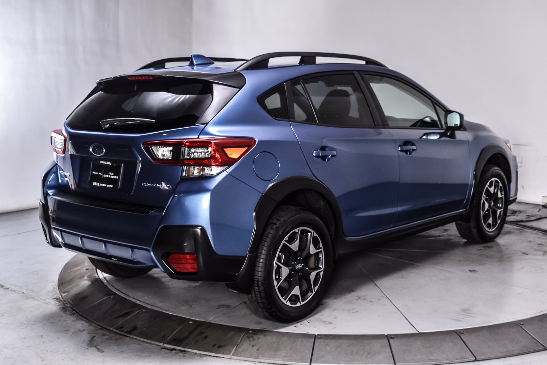 Used 2020 Subaru Crosstrek 2.0i Premium w/ Moonroof Package 2 AWD/4WD image 6