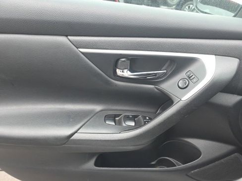 Used 2017 Nissan Altima 2.5 SV image 10