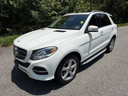 Used 2018 Mercedes-Benz GLE 350 4MATIC image 2