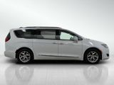 Used 2018 Chrysler Pacifica Touring-L Plus w/ Advanced Safetytec Group image 6