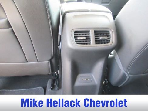 Used 2025 Buick Envision Preferred AWD/4WD image 17