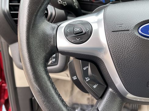 Used 2015 Ford C-MAX Energi SEL w/ Equipment Group 303A FWD image 21