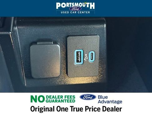 Used 2022 Ford Explorer XLT w/ Equipment Group 202A image 14