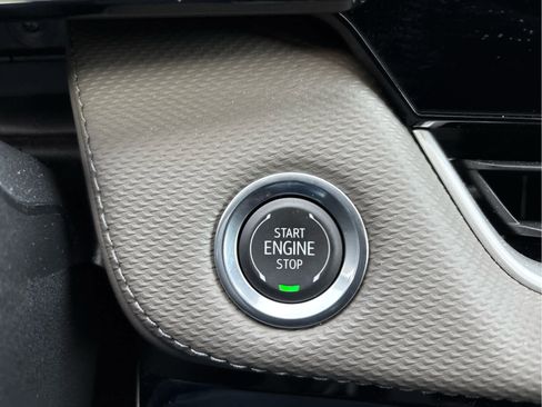 Used 2026 Chevrolet Equinox LT w/ Convenience Package II image 18