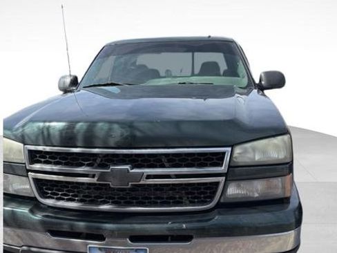Used 2006 Chevrolet Silverado 1500 LT w/ Onstar Plus Package image 7
