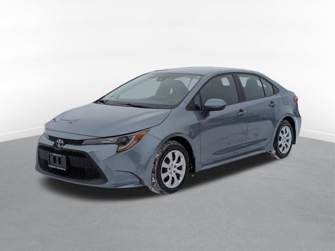Used 2022 Toyota Corolla LE image 5