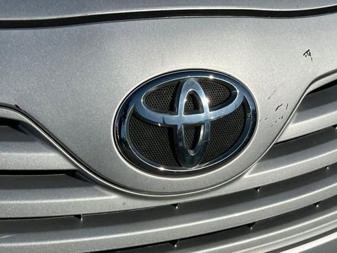 Used 2009 Toyota Camry LE FWD image 13