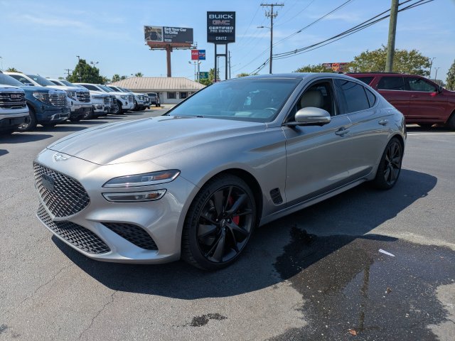 Used 2022 Genesis G70 3.3T RWD image 9
