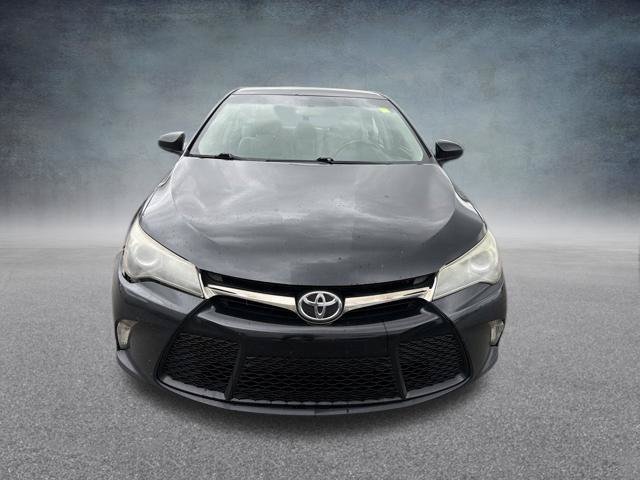Used 2017 Toyota Camry SE FWD image 3
