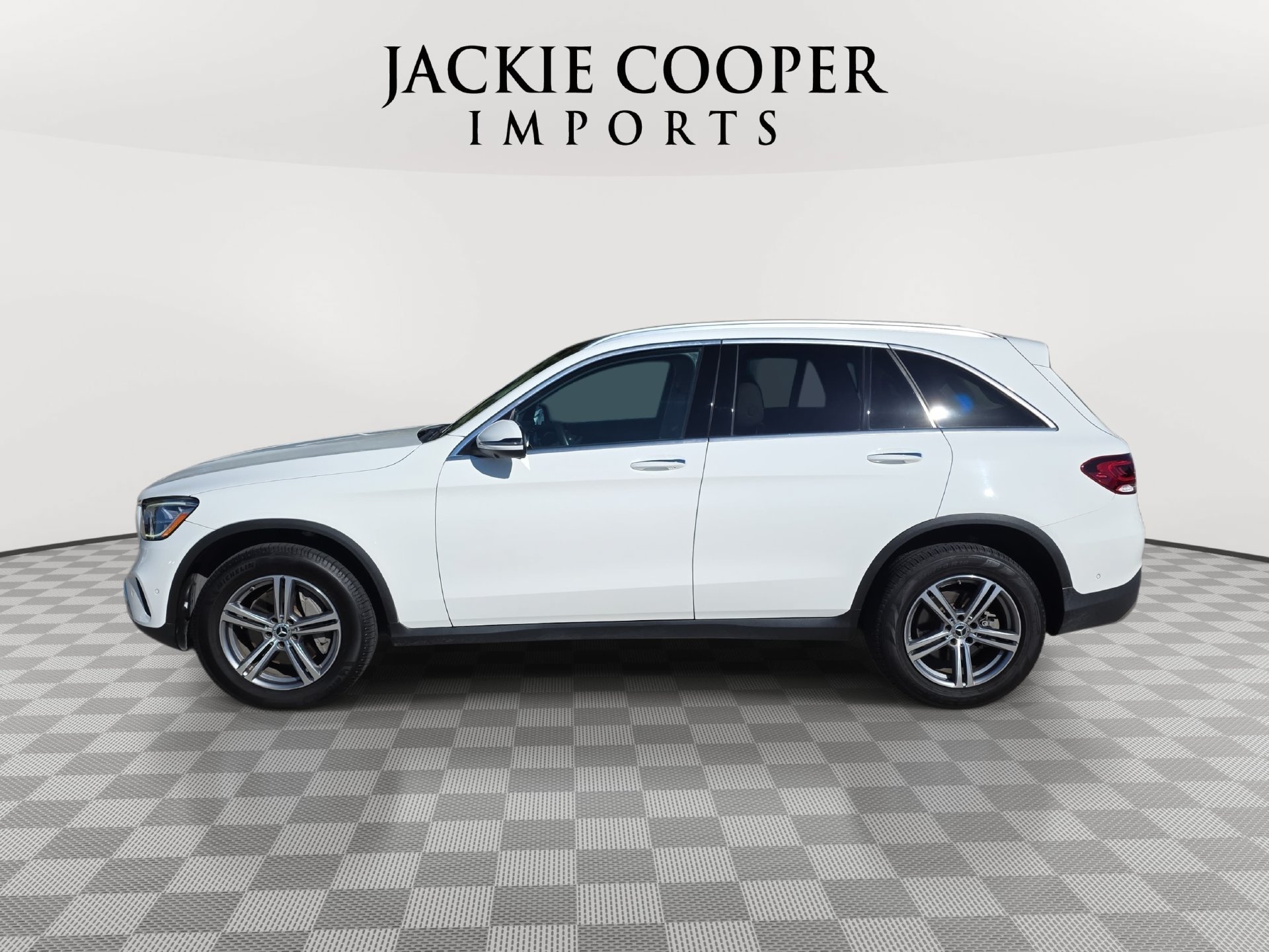 Used 2021 Mercedes-Benz GLC 300 4MATIC image 8
