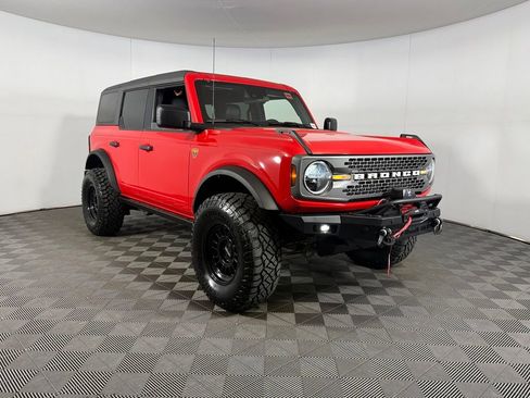 Used 2023 Ford Bronco Badlands AWD/4WD image 5