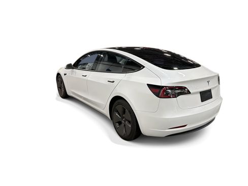 Certified 2023 Tesla Model 3 Standard Range RWD image 4