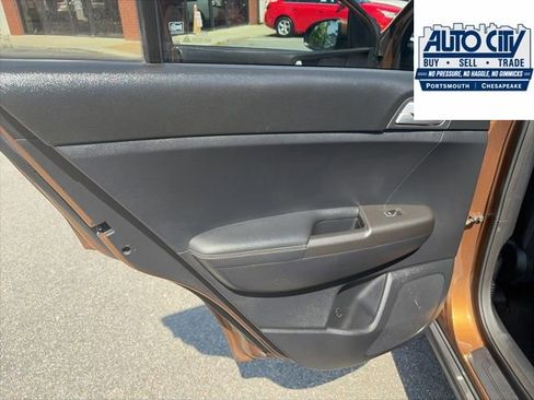 Used 2017 Kia Sportage LX FWD image 9