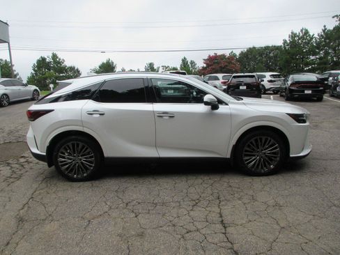 Used 2023 Lexus RX 350 w/ Accessory Package (Z1) AWD/4WD image 4