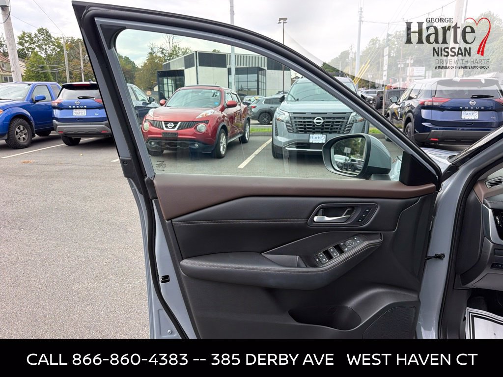 Certified 2023 Nissan Rogue SL AWD/4WD image 10
