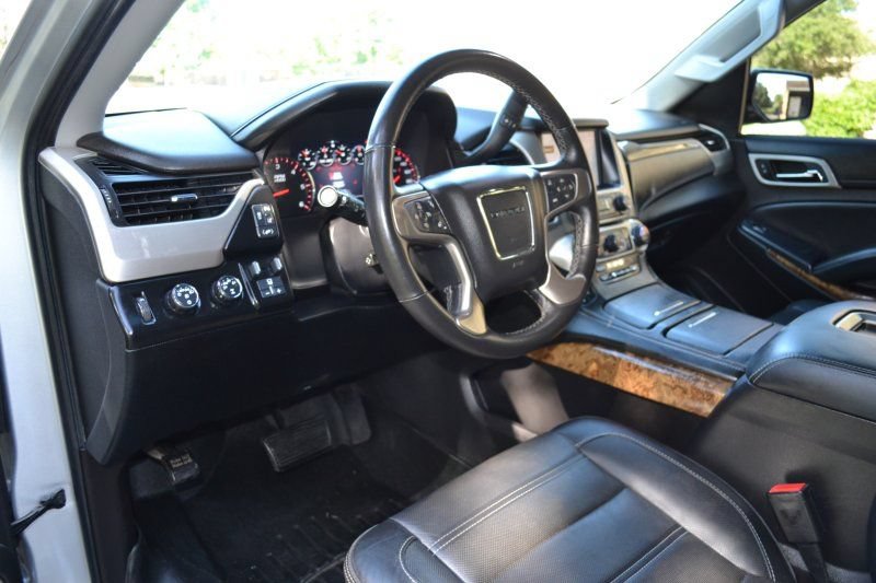 Used 2015 GMC Yukon Denali AWD/4WD image 19