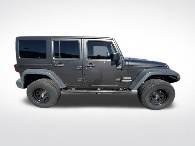 Used 2018 Jeep Wrangler Unlimited Sport AWD/4WD image 9