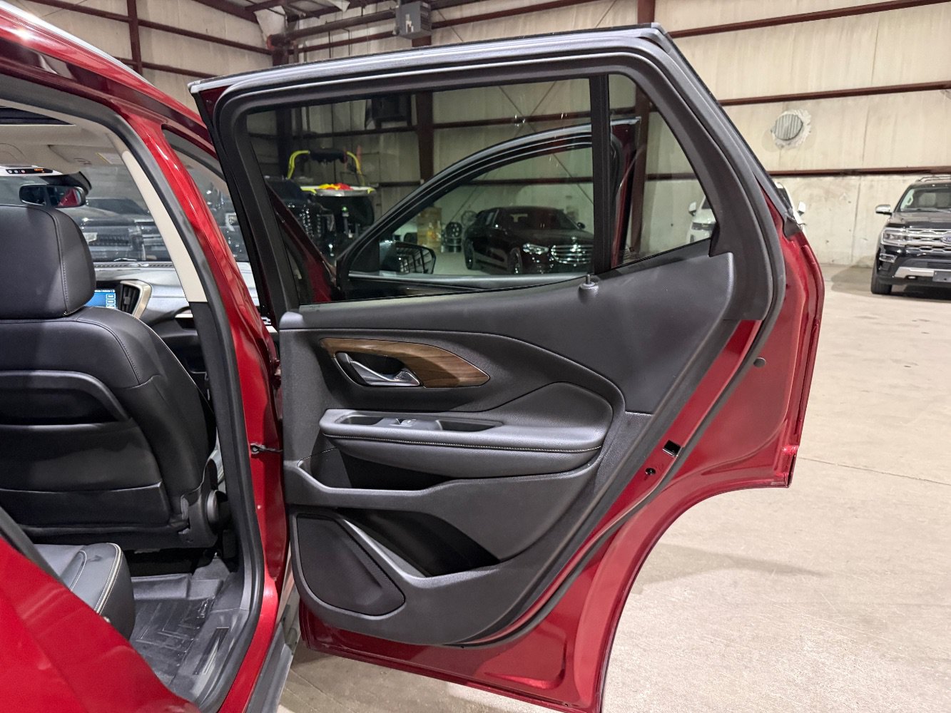 Used 2018 GMC Terrain Denali w/ Comfort Package FWD image 20