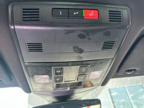 Used 2025 Volkswagen Jetta Sport FWD image 17