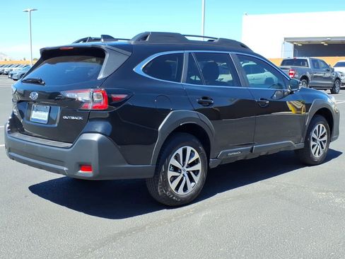 Used 2025 Subaru Outback Premium w/ Popular Package #1A image 6