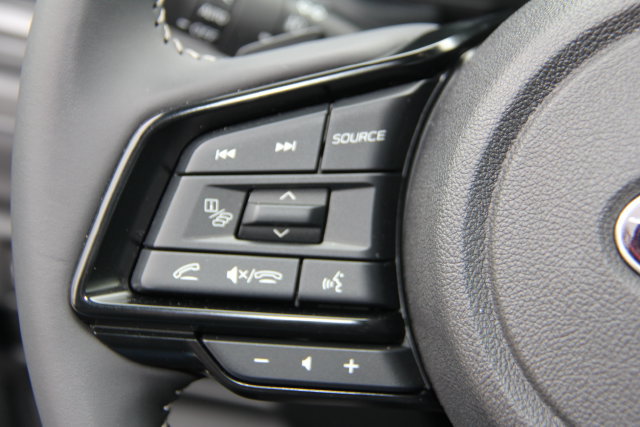 Used 2025 Subaru Forester Premium AWD/4WD image 21