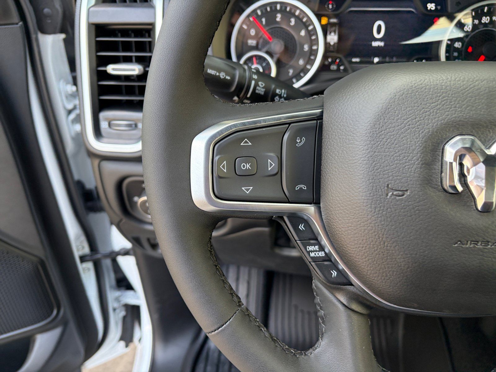 New 2026 RAM 1500 Big Horn AWD/4WD image 15
