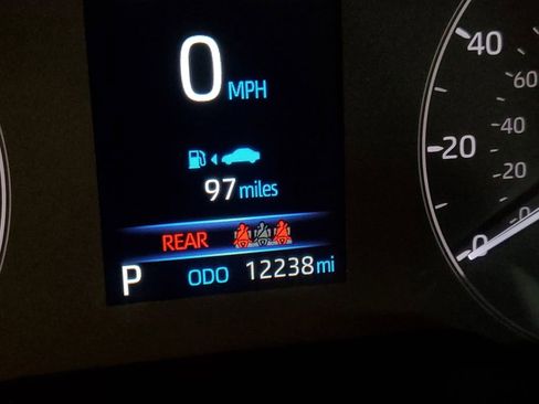 Used 2025 Toyota Corolla LE image 23