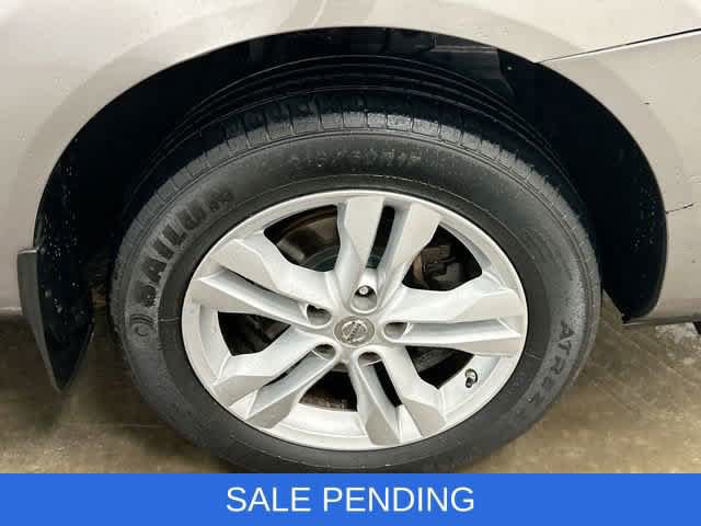 Used 2012 Nissan Rogue SV AWD/4WD image 5