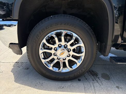Certified 2024 Chevrolet Silverado 2500 LTZ w/ LTZ Plus Package AWD/4WD image 31