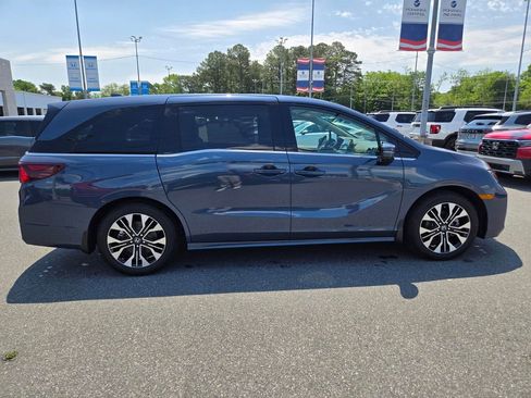 Used 2026 Honda Odyssey Elite image 4