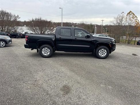 New 2026 Nissan Frontier S image 3