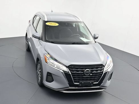 Used 2021 Nissan Kicks SV FWD image 24