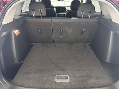 Used 2024 Chevrolet Trax LS image 33