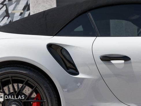 Used 2018 Porsche 911 Turbo image 21