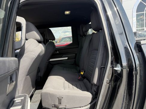 Used 2024 Toyota Tacoma TRD Off-Road image 19