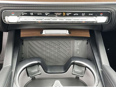 New 2026 Mercedes-Benz GLE 580 4MATIC image 26