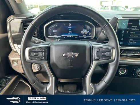 Used 2023 Chevrolet Silverado 1500 RST AWD/4WD image 19