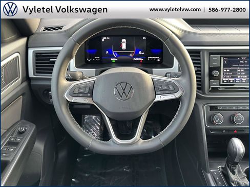 Certified 2023 Volkswagen Atlas Cross Sport SE image 15