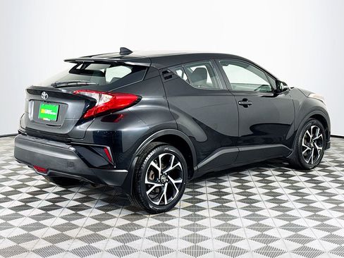 Used 2018 Toyota C-HR XLE image 10