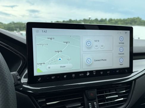 Used 2023 Ford Escape ST-Line Elite w/ Premium Technology Package image 17