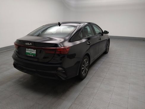 Used 2024 Kia Forte LXS image 9