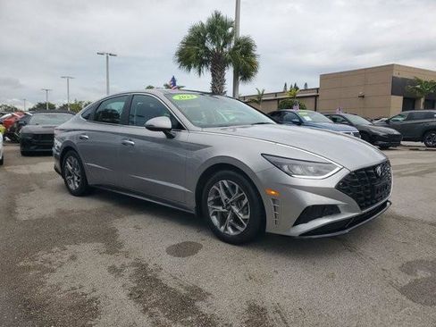 Certified 2023 Hyundai Sonata SEL w/ Convenience Package image 3
