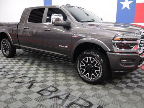 Used 2025 RAM 3500 Longhorn AWD/4WD image 20