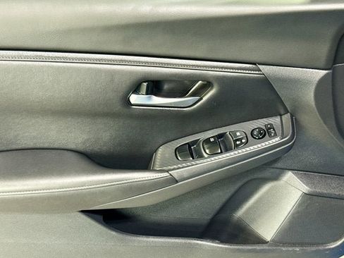 Certified 2023 Nissan Sentra SV image 15