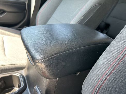 Used 2024 Jeep Wrangler Unlimited Rubicon image 30