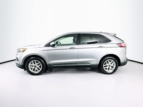 Used 2023 Ford Edge SEL image 4