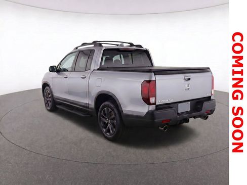 Used 2022 Honda Ridgeline Sport image 4