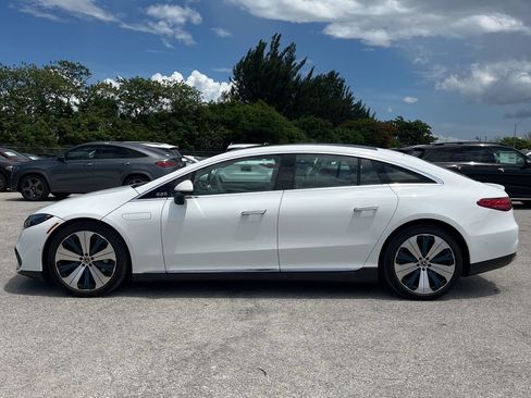 Used 2022 Mercedes-Benz EQS 450+ Sedan image 2