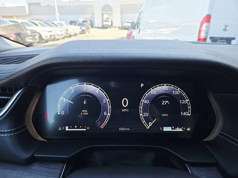 Used 2025 Jeep Grand Cherokee Limited image 21